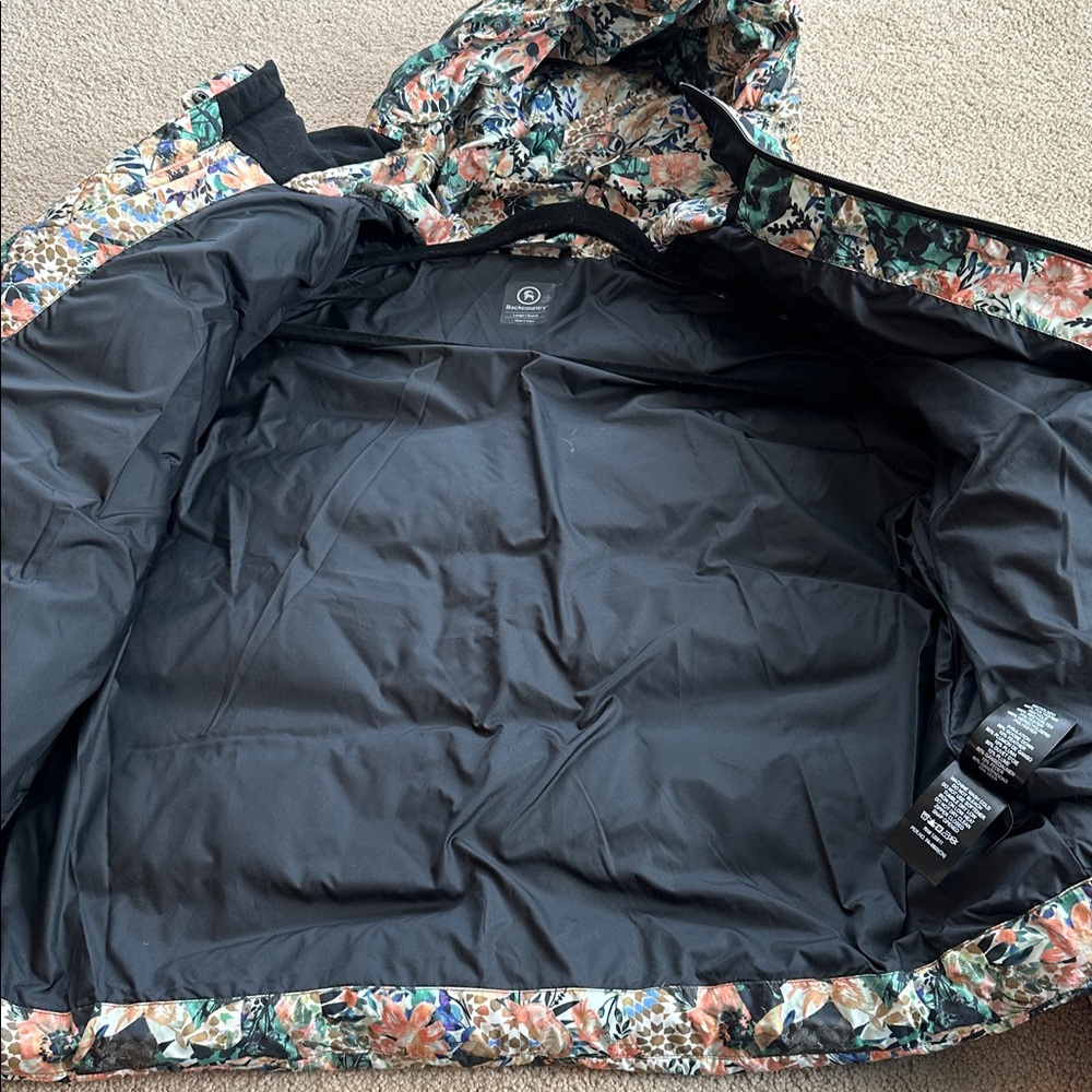 Backcountry hooded down jacket - image 14